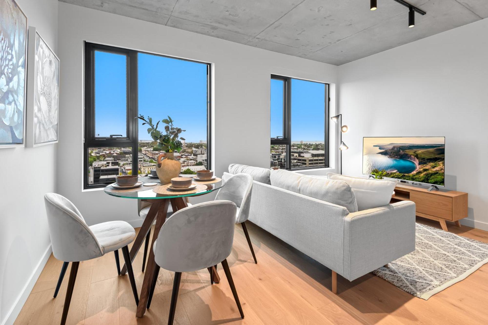 Chic 2-bed Inner-city Abode With Bbq, Gym & Pool Melbourne