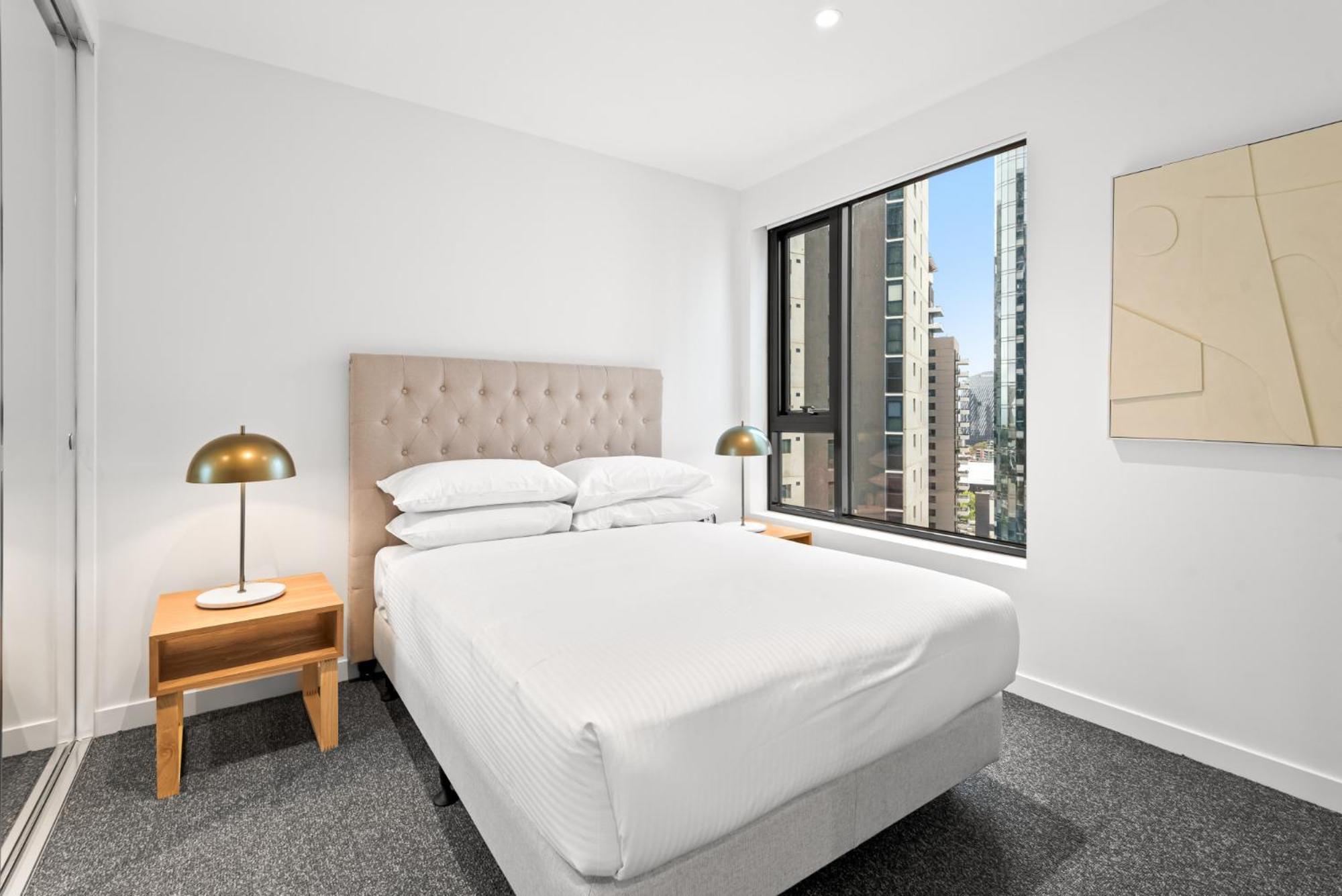 Chic 2-bed Inner-city Abode With Bbq, Gym & Pool