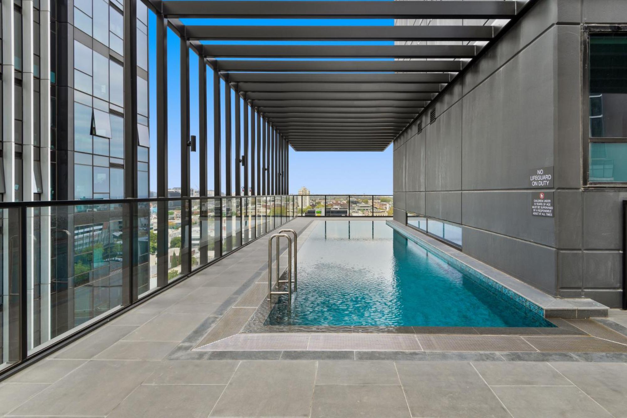 Apartment Chic 2-bed Inner-city Abode With Bbq, Gym & Pool Melbourne